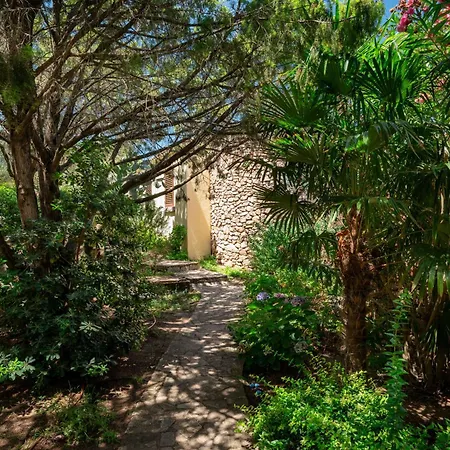 Caletta Nest 88 * Porto Rotondo